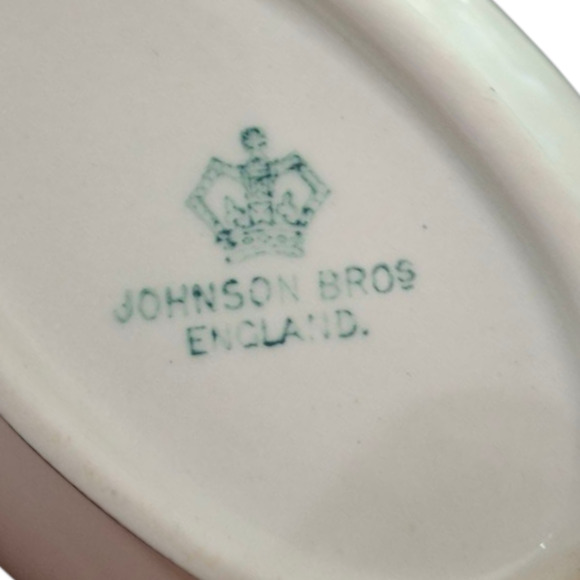 Johnson Brothers England white and Gold trimmed  serving bowl 10 " - Picture 3 of 3